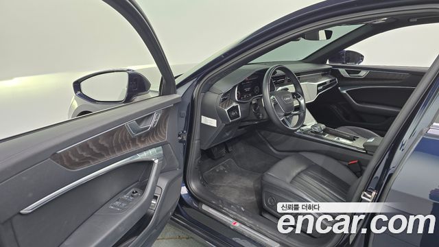 Audi A6 2022 — photo 13