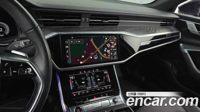Audi A6 2022 — photo 18
