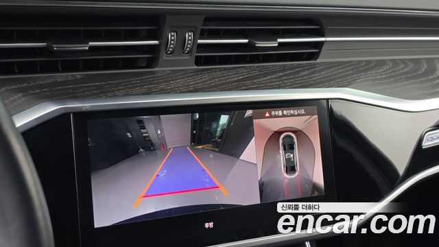 Audi A6 2022 — photo 20