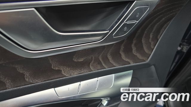 Audi A6 2022 — photo 30