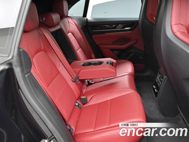 Porsche Macan 2025 — photo 12