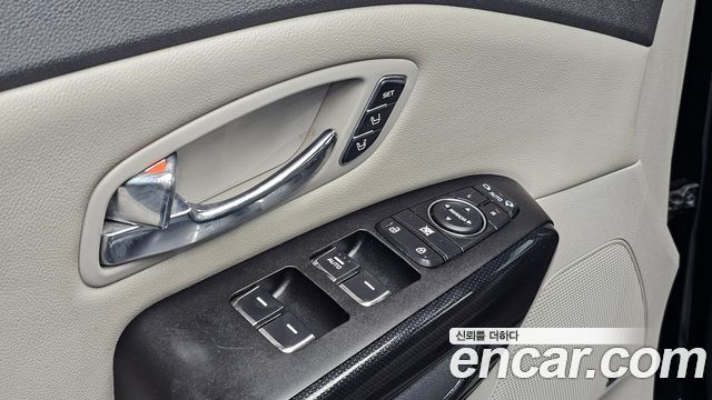 Kia Canival 2018 — photo 17