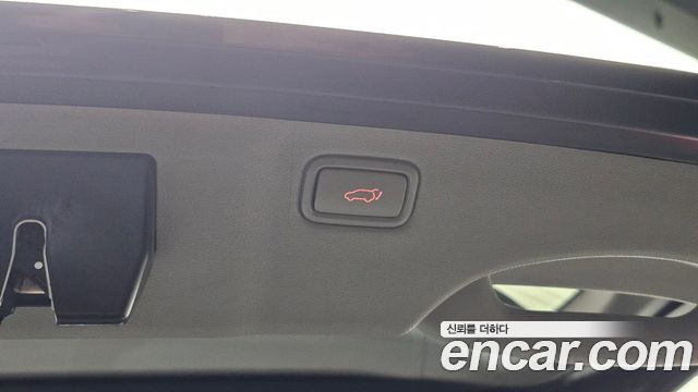 Kia Canival 2018 — photo 20