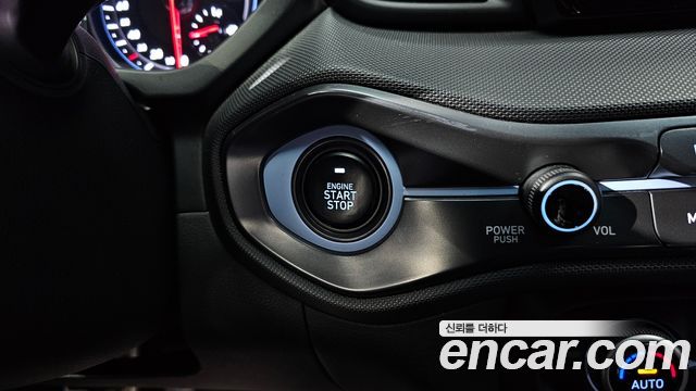 Hyundai Veloster 2019 — photo 28
