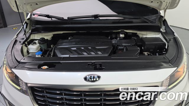 Kia Canival 2019 — photo 6