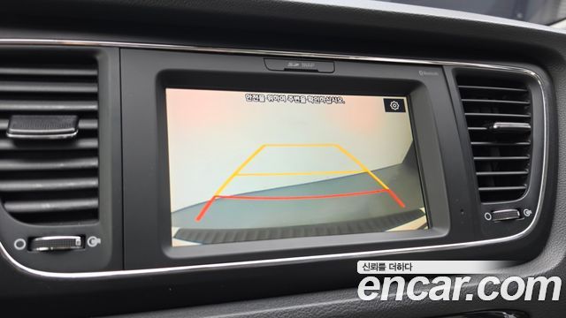 Kia Canival 2019 — photo 22