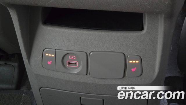 Kia Canival 2019 — photo 23