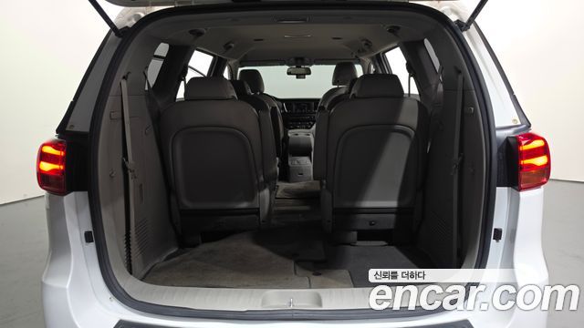 Kia Canival 2019 — photo 25