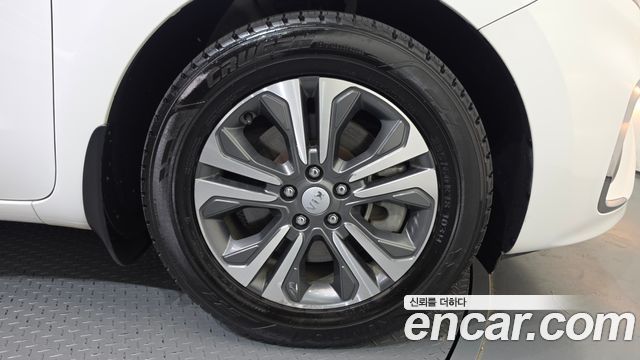 Kia Canival 2019 — photo 7