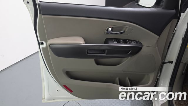 Kia Canival 2019 — photo 14