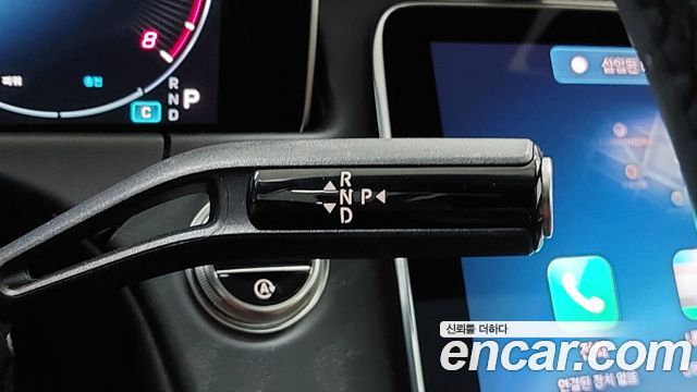Mercedes-Benz E-Class 2026 — photo 9