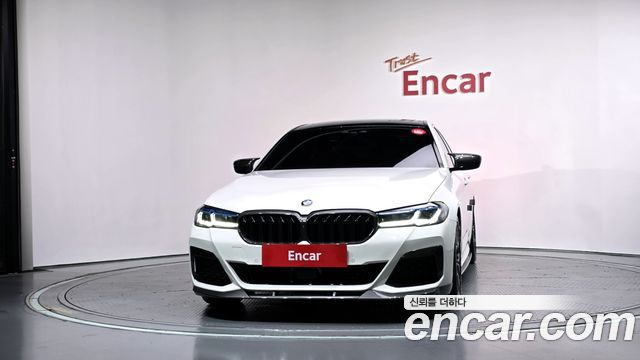 BMW 5-Series 2019 — photo 3