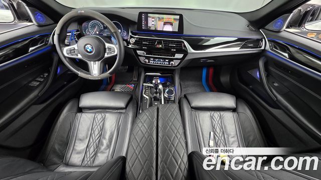 BMW 5-Series 2019 — photo 10