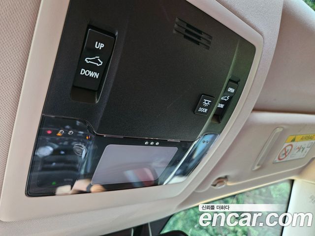 Lexus NX 2020 — photo 15
