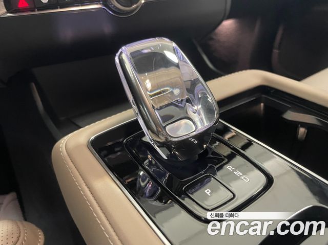 Volvo XC90 2026 — photo 9