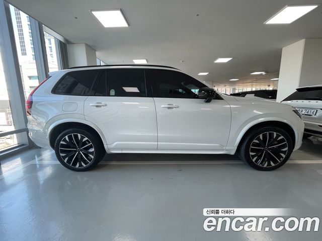 Volvo XC90 2026 — photo 16