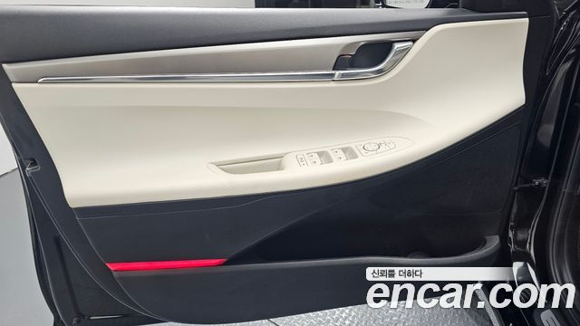 Hyundai Grandeur 2022 — photo 14