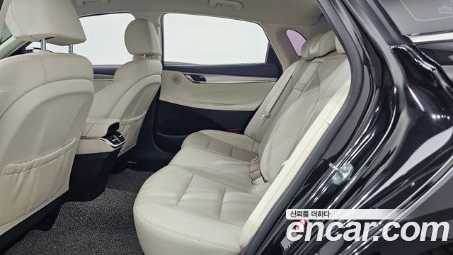 Hyundai Grandeur 2022 — photo 16