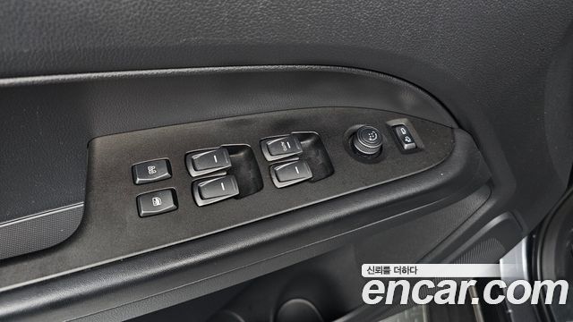 KG Mobility Rexton 2019 — photo 28