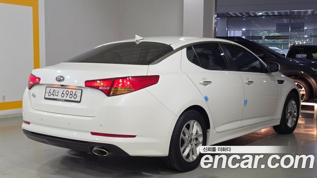 Kia K5 2011 — photo 4