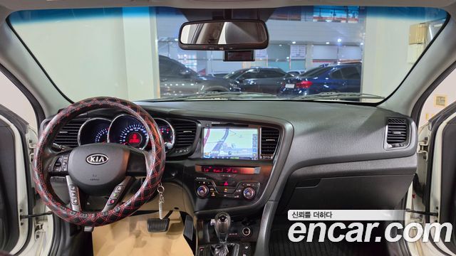 Kia K5 2011 — photo 7