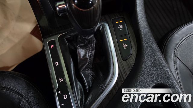 Kia K5 2011 — photo 11
