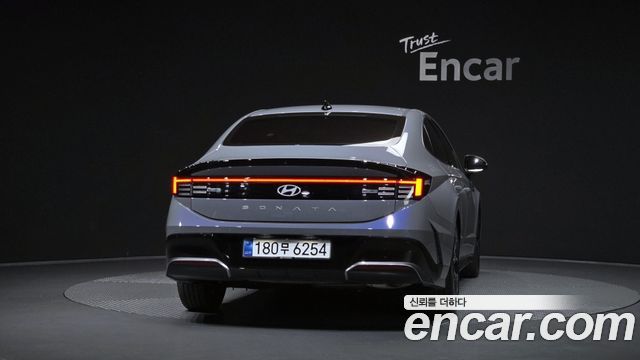Hyundai Sonata 2025 — photo 4