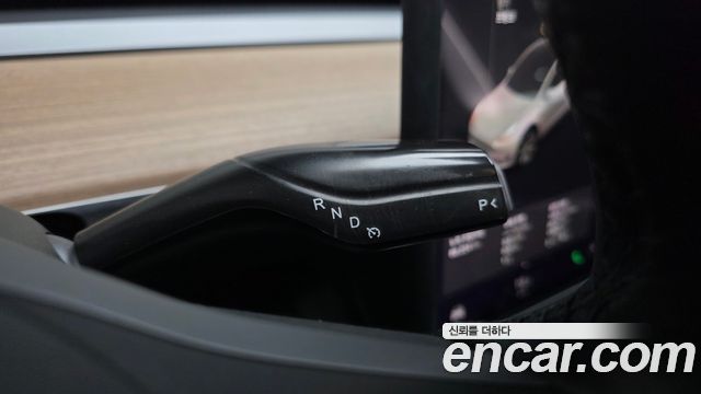 Tesla Model Y 2021 — photo 12