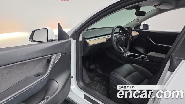Tesla Model Y 2021 — photo 13