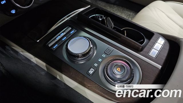 Genesis G80 2023 — photo 12