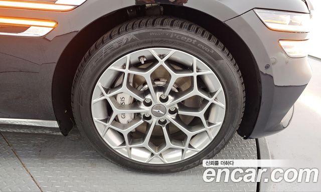 Genesis G80 2023 — photo 7
