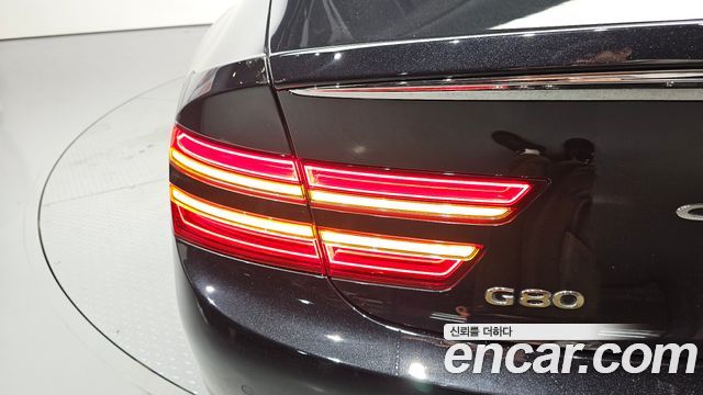 Genesis G80 2023 — photo 9