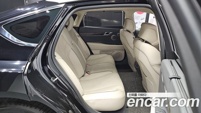Genesis G80 2023 — photo 16