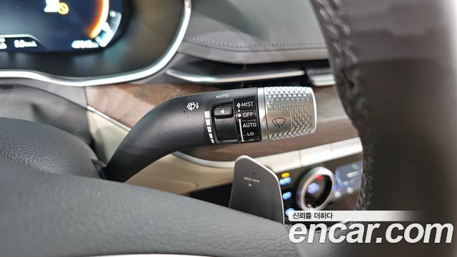 Genesis G80 2023 — photo 28