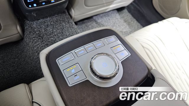 Genesis G80 2023 — photo 29