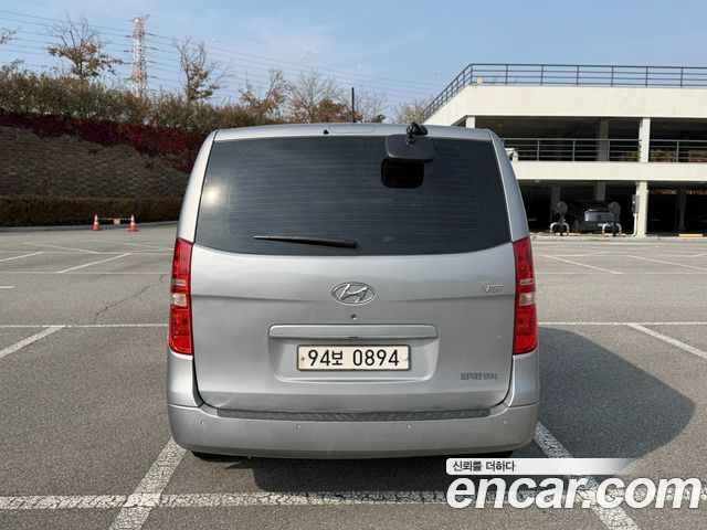Hyundai Starex 2018 — photo 8