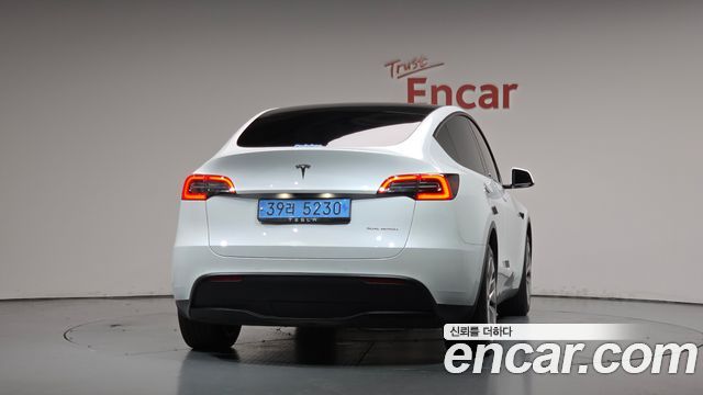 Tesla Model Y 2021 — photo 4