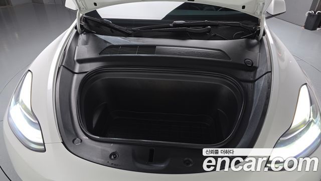 Tesla Model Y 2021 — photo 6