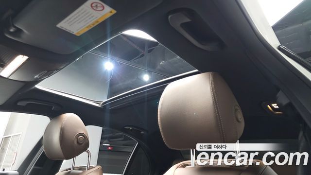 Mercedes-Benz E-Class 2020 — photo 22