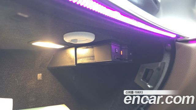 Mercedes-Benz E-Class 2020 — photo 37