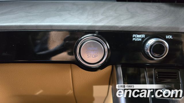 Kia Canival 2021 — photo 24