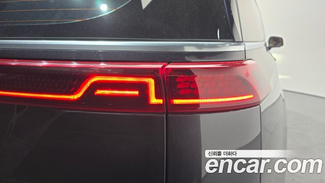 Kia Canival 2021 — photo 9