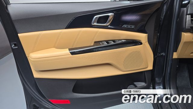 Kia Canival 2021 — photo 14