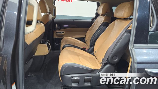 Kia Canival 2021 — photo 30