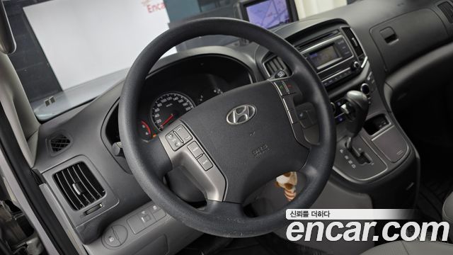 Hyundai Starex 2016 — photo 13