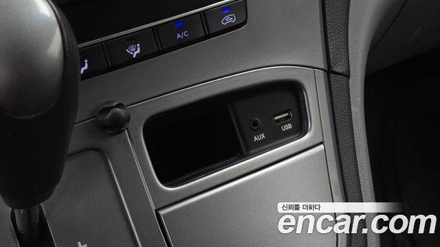 Hyundai Starex 2016 — photo 18