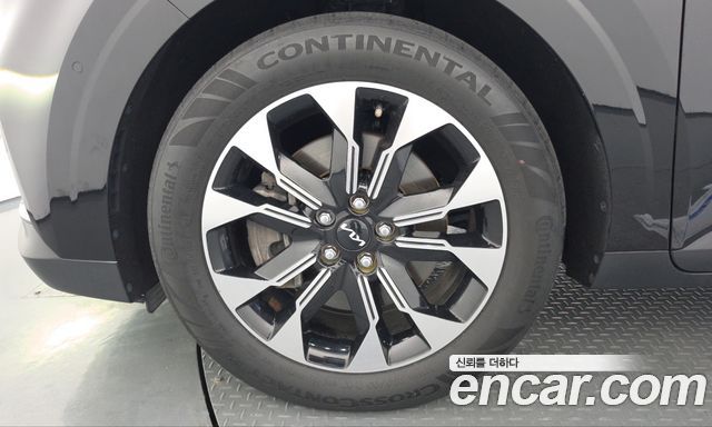 Kia Canival 2023 — photo 5