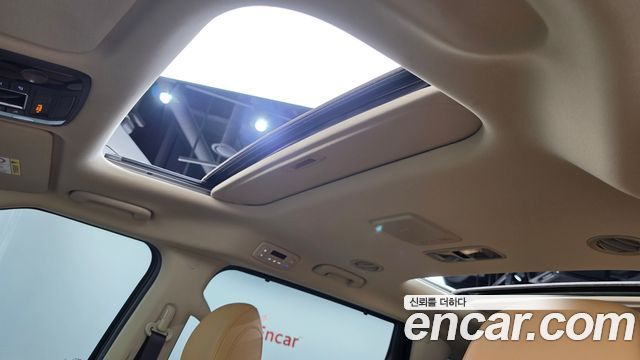 Kia Canival 2023 — photo 23