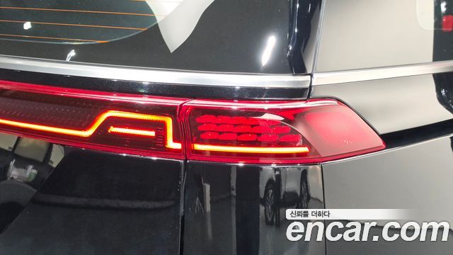 Kia Canival 2023 — photo 9