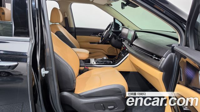 Kia Canival 2023 — photo 16